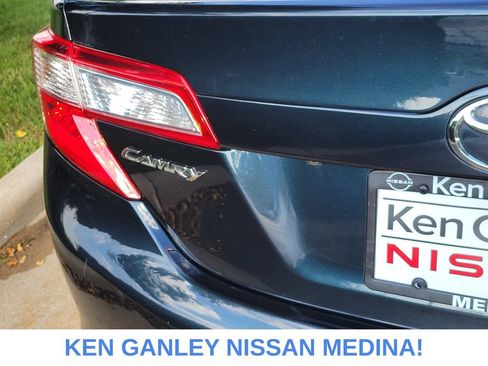 Used 2014 Toyota Camry LE FWD image 16