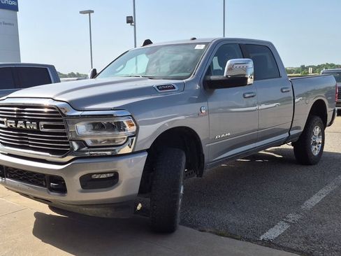 Used 2024 RAM 2500 Laramie AWD/4WD image 6