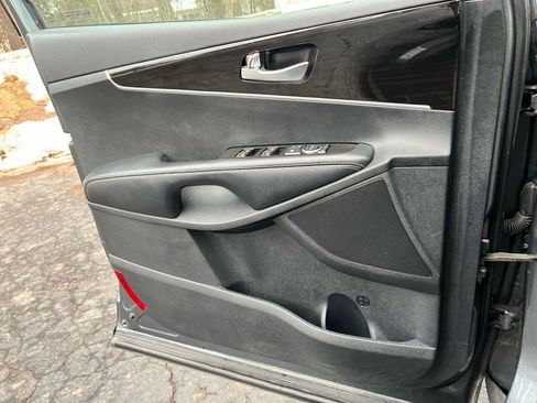 Used 2020 Kia Sorento LX w/ LX I4 Convenience Package image 15