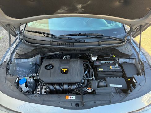 Used 2025 Kia Soul LX w/ LX Technology Package image 30