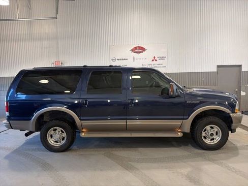 Used 2004 Ford Excursion Eddie Bauer image 2