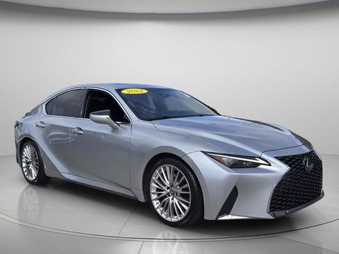 Used 2022 Lexus IS 300 w/ Premium Package RWD image 9