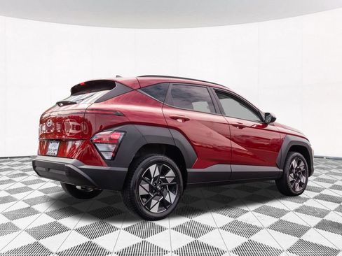 Used 2024 Hyundai Kona SEL AWD/4WD image 10