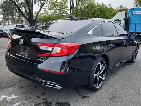 Used 2019 Honda Accord Sport image 2
