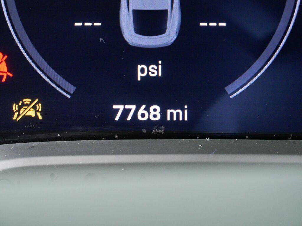 Certified 2023 Porsche Taycan RWD image 11