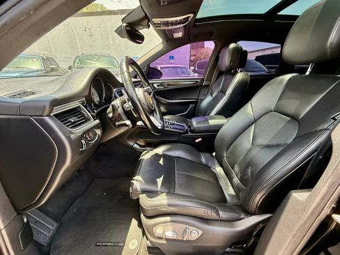 Used 2017 Porsche Macan S AWD/4WD image 9