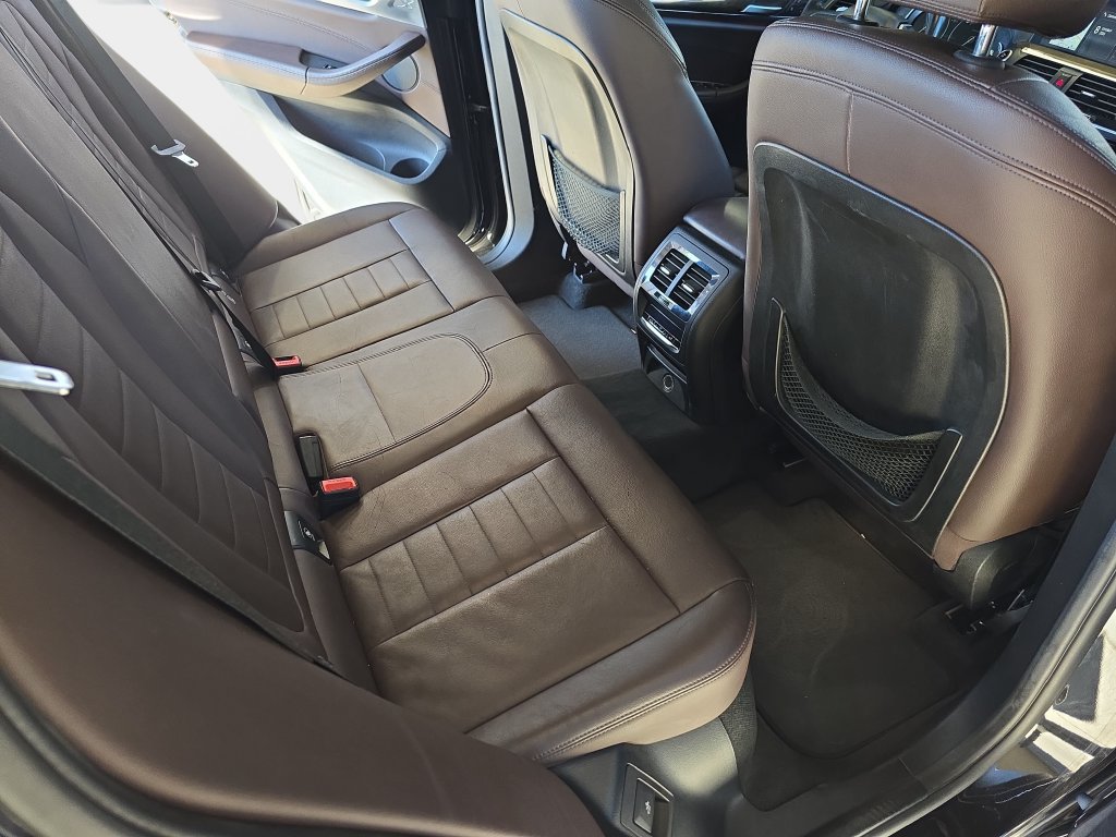Used 2018 BMW X3 xDrive30i w/ Premium Package AWD/4WD image 13