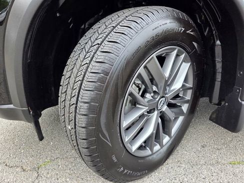 Used 2023 Nissan Rogue S FWD image 19