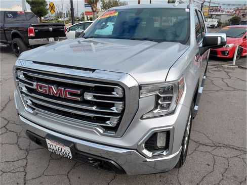 Used 2019 GMC Sierra 1500 SLT w/ SLT Premium Package image 17