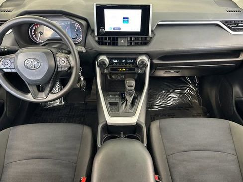 Used 2024 Toyota RAV4 LE FWD image 17