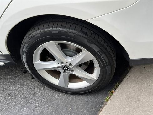 Used 2019 Mercedes-Benz GLE 400 4MATIC w/ Premium 1 Package image 15