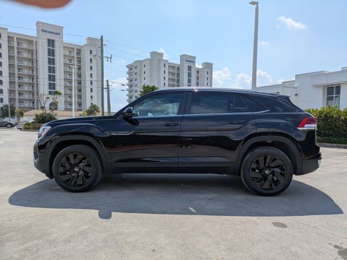 New 2026 Volkswagen Atlas Cross Sport SE FWD image 7