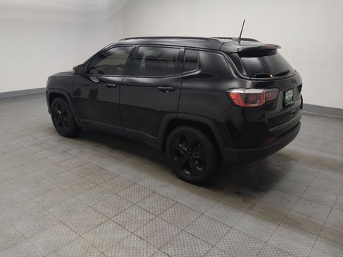 Used 2019 Jeep Compass Latitude FWD image 3