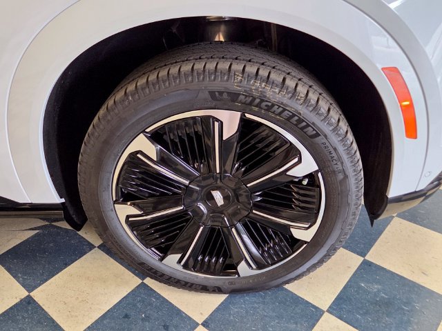 New 2026 Cadillac Escalade IQ Sport 2 w/ LPO, Floor Liner Package AWD/4WD image 9