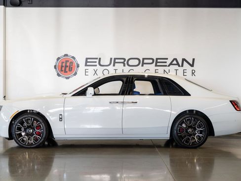 Used 2022 Rolls-Royce Ghost Black Badge image 38