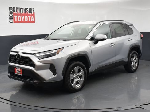Used 2024 Toyota RAV4 XLE FWD image 8