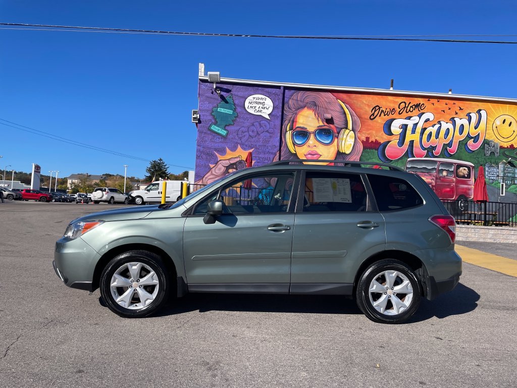 Used 2014 Subaru Forester 2.5i Premium w/ All-Weather Package AWD/4WD image 2