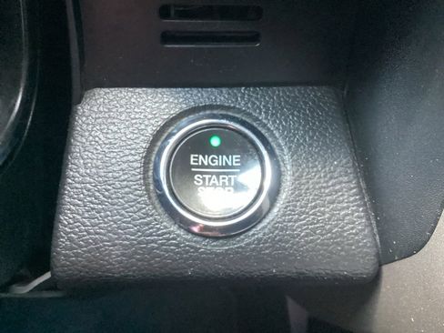 Used 2019 Ford F250 Lariat w/ Lariat Ultimate Package AWD/4WD image 59