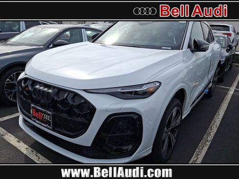 New 2026 Audi RS Q8 performance image 1