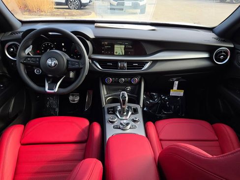 New 2025 Alfa Romeo Stelvio Sprint image 19
