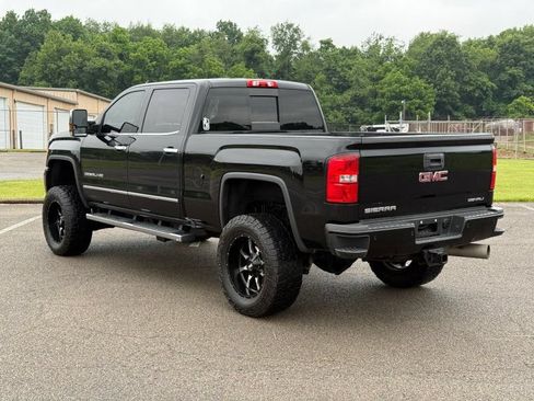 Used 2019 GMC Sierra 3500 Denali w/ Duramax Plus Package AWD/4WD image 7