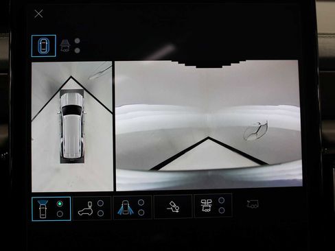 Used 2025 GMC Yukon XL Denali Ultimate w/ LPO, Floor Liner Package image 42