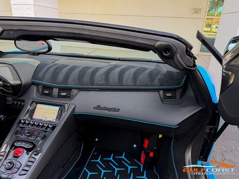 Used 2021 Lamborghini Aventador SVJ AWD/4WD image 38