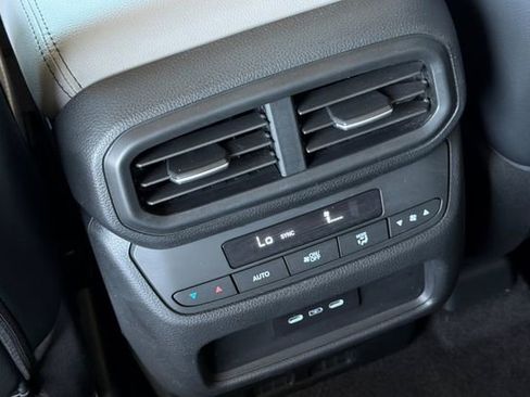 Certified 2025 Honda Pilot EX-L image 16