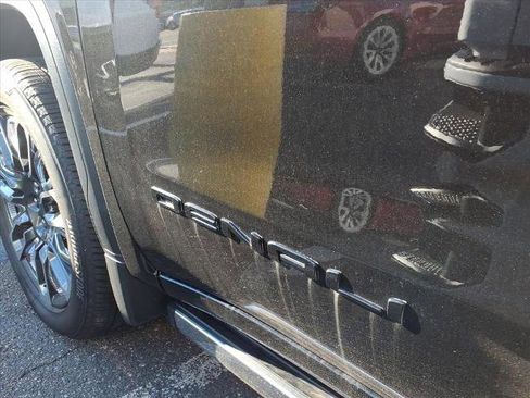 New 2025 GMC Sierra 1500 Denali Ultimate image 9