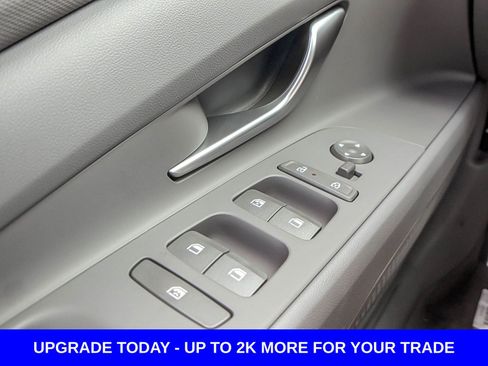 New 2025 Hyundai Elantra SEL FWD image 37