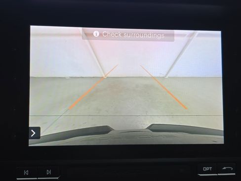 Used 2017 Porsche Macan Turbo image 23