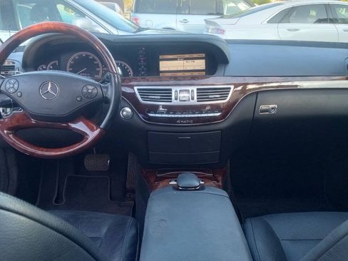 Used 2013 Mercedes-Benz S 550 4MATIC image 9
