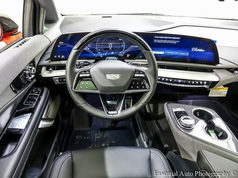 New 2026 Cadillac Optiq Sport 1 image 11