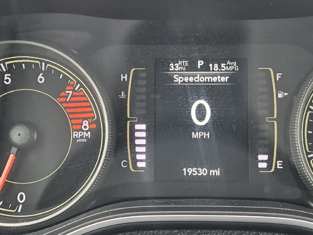 Used 2021 Jeep Cherokee Latitude Lux FWD image 29
