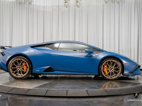 Used 2023 Lamborghini Huracan Tecnica image 24