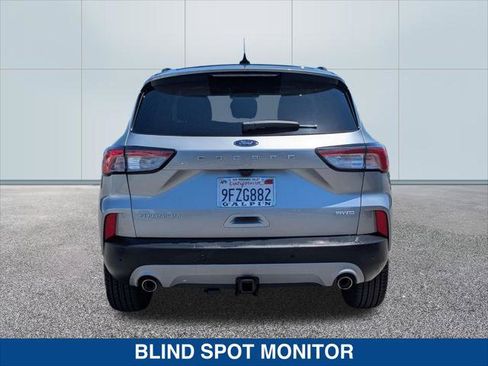 Certified 2022 Ford Escape Titanium w/ Class II Trailer Tow Package AWD/4WD image 4