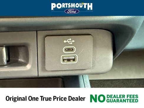 New 2025 Ford Maverick Lariat w/ 4K Tow Package image 17