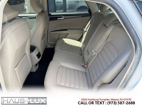 Used 2019 Ford Fusion SEL FWD image 7