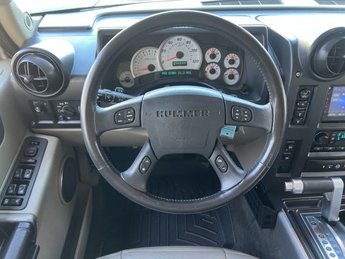 Used 2003 HUMMER H2 w/ Preferred Equipment Group AWD/4WD image 25