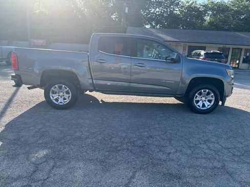 Used 2020 Chevrolet Colorado LT RWD image 9