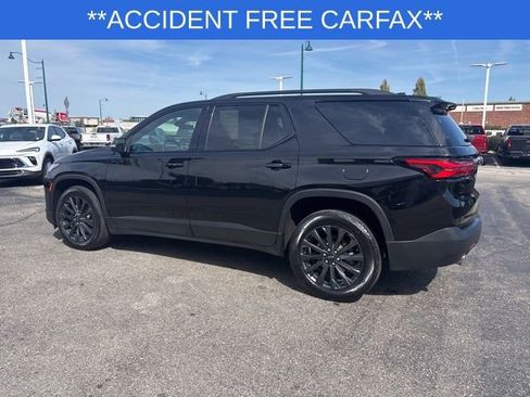 Used 2023 Chevrolet Traverse RS image 9