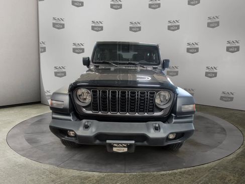 Used 2024 Jeep Wrangler Sport S image 8