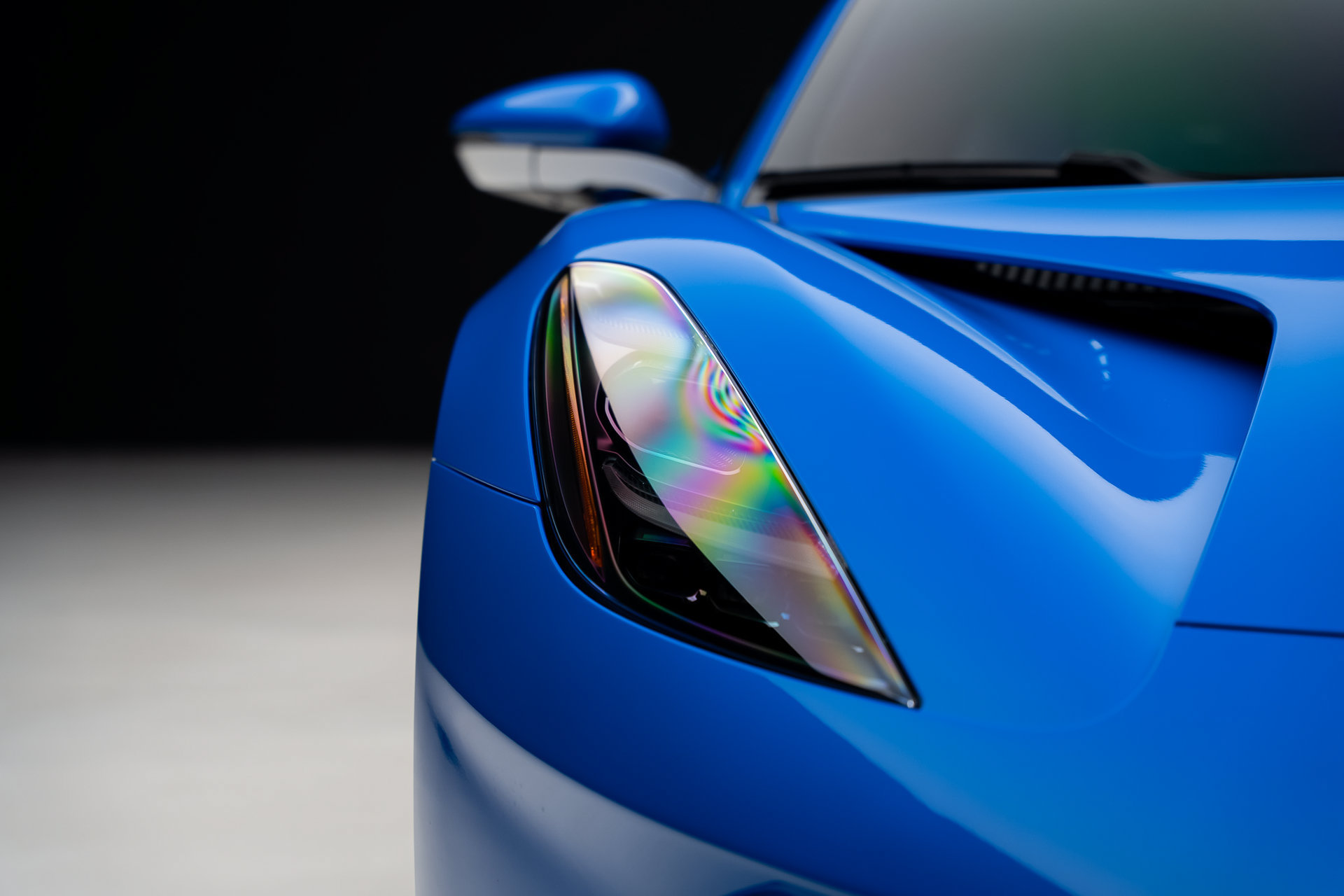 Used 2025 Lotus Emira RWD image 9