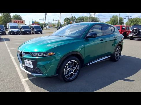Used 2024 Alfa Romeo Tonale Ti AWD/4WD image 8