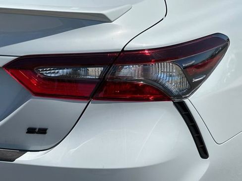 Used 2024 Toyota Camry SE w/ Blackout Package (TMS) FWD image 32