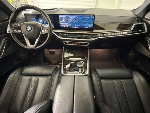 Used 2025 BMW X5 xDrive50e AWD/4WD image 12