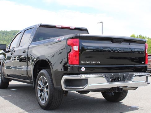 Used 2023 Chevrolet Silverado 1500 LT AWD/4WD image 11