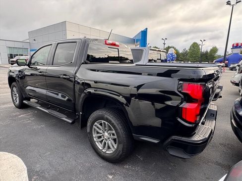 Used 2024 Chevrolet Colorado LT w/ LT Convenience Package III RWD image 7