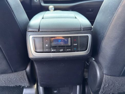 Used 2017 Toyota Highlander XLE FWD image 23