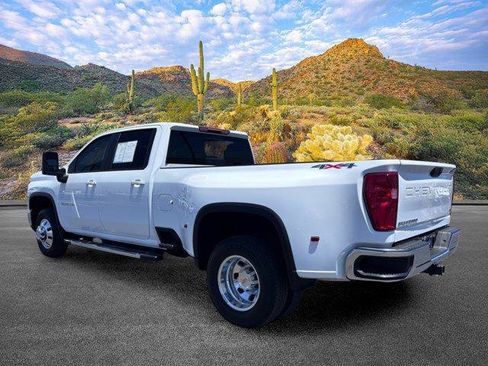 Used 2026 Chevrolet Silverado 3500 LT AWD/4WD image 7